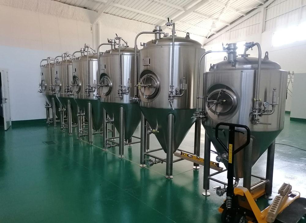 beer brewery equipment, Brewhouse, 1000l brewery, turnkey brewery project, brewhouse, fermenter, bright beer tank, glycol cooling system, CIP, miller, wine fermenter, Kombucha fermenter